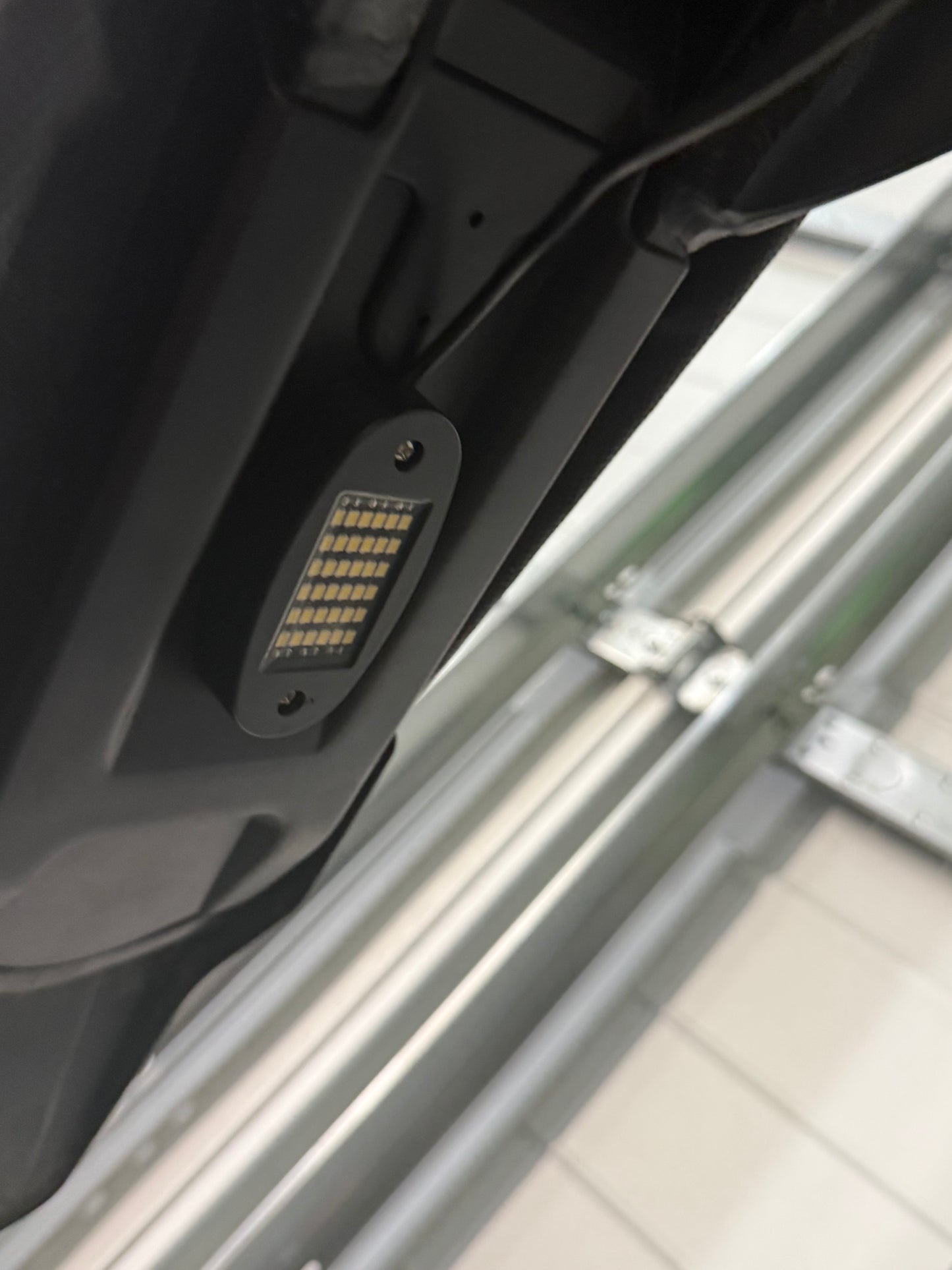 Surron Lbx plug n play rocklight (pre mounted on the plastic piece under the seat and switch for the ignition)